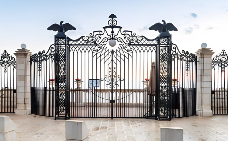  Cast Aluminium Gate