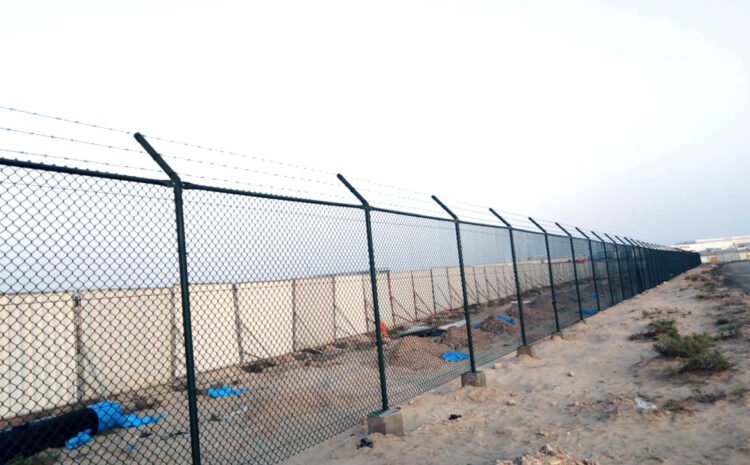  PVC Chain Link Fence Installation